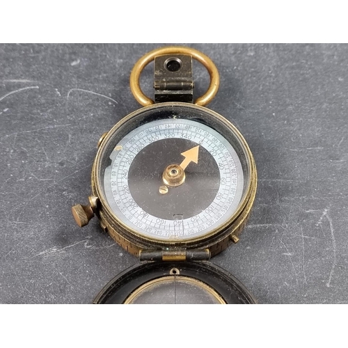 171 - A WWI British Verners Pattern VII officer's military compass, by Anglo Swiss Association, dated 1915... 