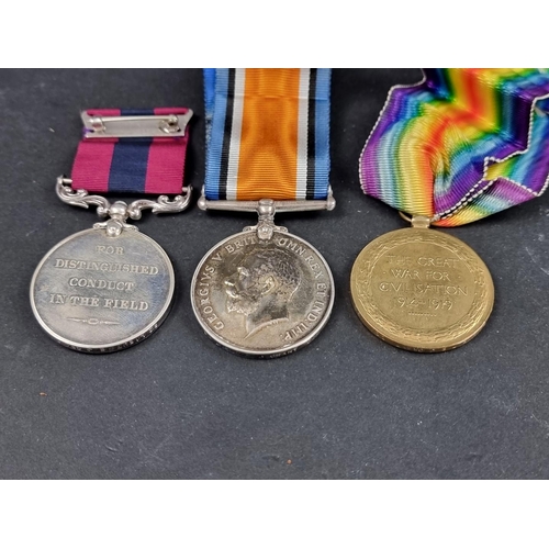 207 - Medals: a WWI gallantry trio, to 2nd Lieut E.J Grant MGC, comprising: Distinguished Conduct Medal; W... 