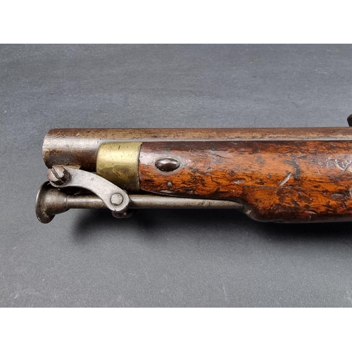 23 - A Georgian New Land Pattern cavalry pistol, with 8.5 inch barrel, brass mounts and captive steel ram... 