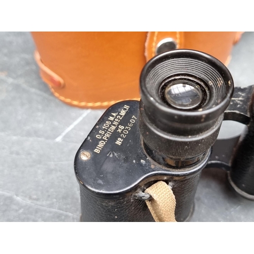 286 - A pair of Taylor Hobson 1941 Bino. Prism Number 2 MK2 field binoculars, dated 1941, Serial No. 20360... 