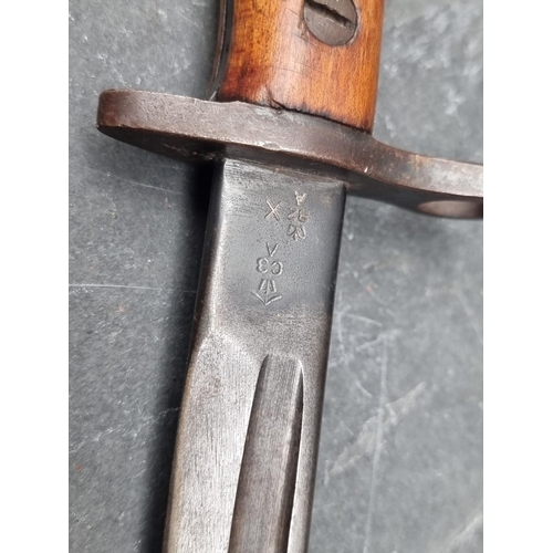 66 - A WWI 1913 pattern Remington bayonet, the 43cm blade stamped '11-16'.