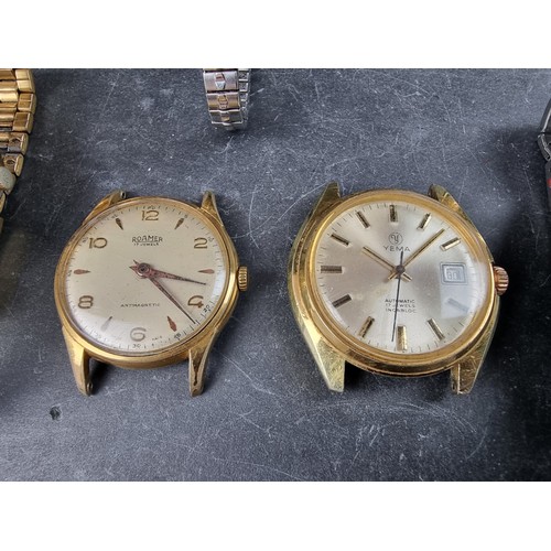 717 - A group of vintage wristwatches, to include two silver examples; and other by Oris, Seiko and Smiths... 