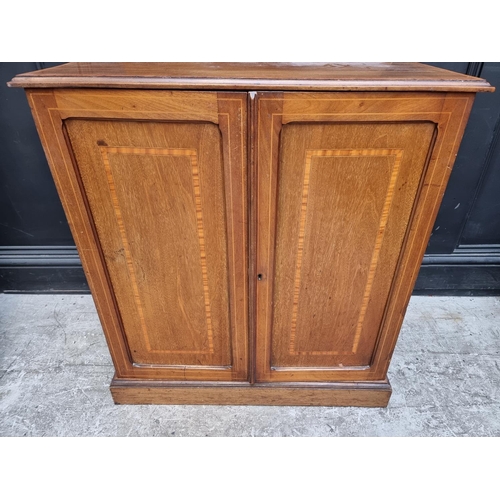 1013 - An Edwardian mahogany, satinwood crossbanded and line inlaid side cabinet, 75cm wide. ... 