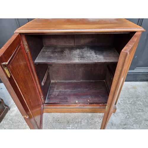 1013 - An Edwardian mahogany, satinwood crossbanded and line inlaid side cabinet, 75cm wide. ... 