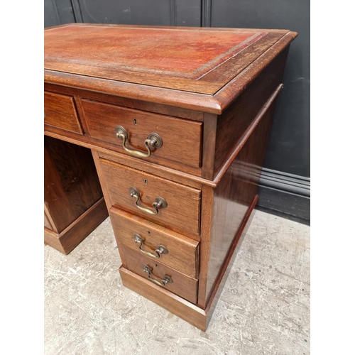 1024 - A diminutive antique mahogany pedestal desk, 91.5cm wide.