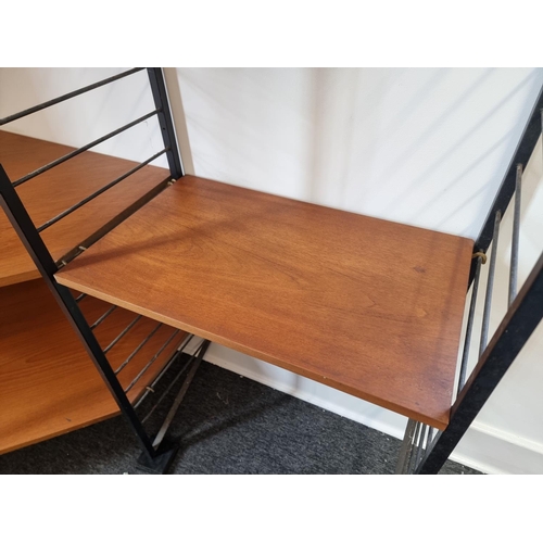 1110 - A scarce mid-century Ladderax corner unit.