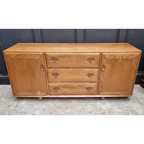 1117 - A mid-century Ercol sideboard, 155.5cm wide.