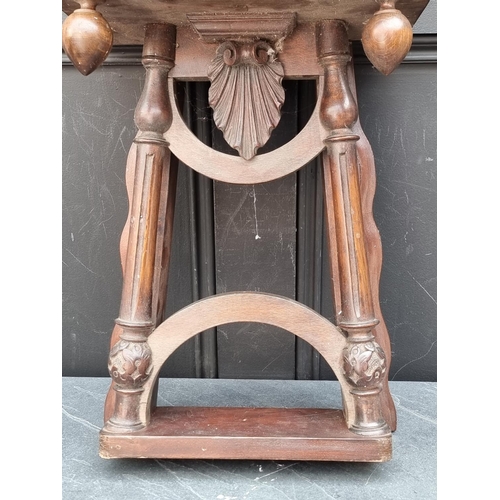 1184 - A mahogany wall bracket, 41.5 high x 31cm wide.