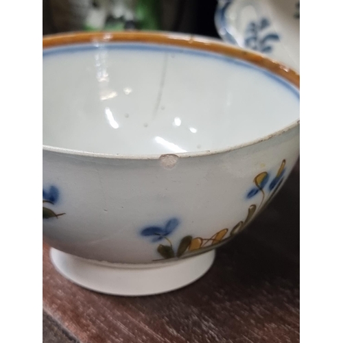 1384 - An interesting group of late 18th/early 19th century pearlware and creamware pottery, to include a p... 