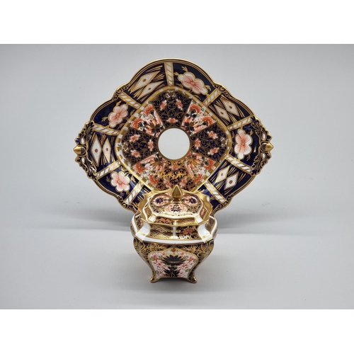 1471 - A Royal Crown Derby Imari box and cover, 10.5cm high; together with a similar lozenge dish, 23cm wid... 