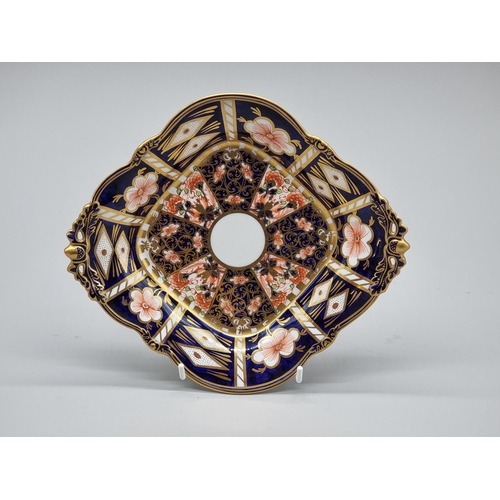 1471 - A Royal Crown Derby Imari box and cover, 10.5cm high; together with a similar lozenge dish, 23cm wid... 