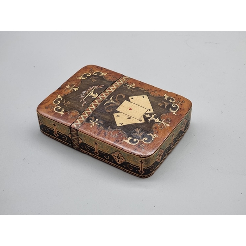 1486 - A vintage Italian marquetry playing card case, probably Sorrento, 11.5 x 8.5cm.   &nb... 