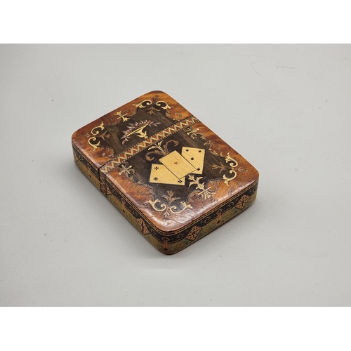 1486 - A vintage Italian marquetry playing card case, probably Sorrento, 11.5 x 8.5cm.   &nb... 