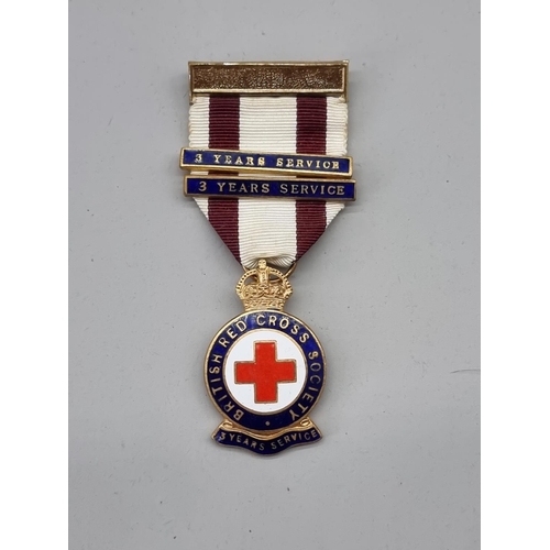 1499 - A collection of Red Cross and other similar medals and badges. 