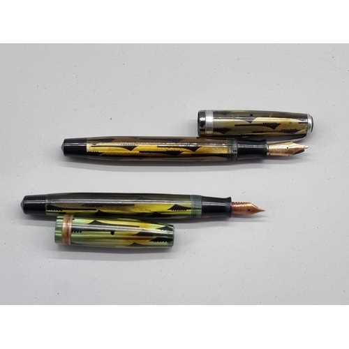 1504 - Two circa 1930s Parker Duofold 'Toothbrush' fountain pens, 14k nibs, (one missing pocket clip).... 