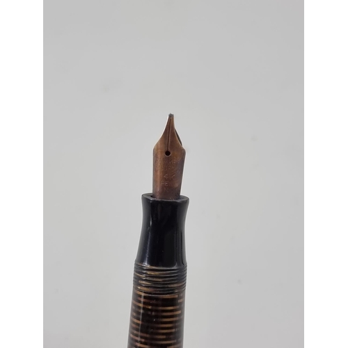 1506 - Three Parker Vacumatic fountain pens, each with 14K nibs, (one with broken pocket clip).... 