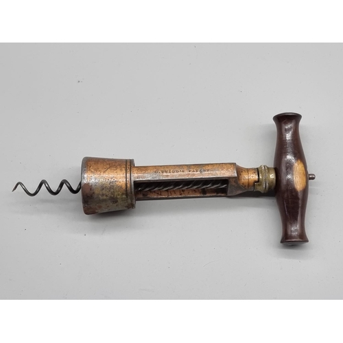 1520 - A 19th century 'G Twigg's Patent' corkscrew. 