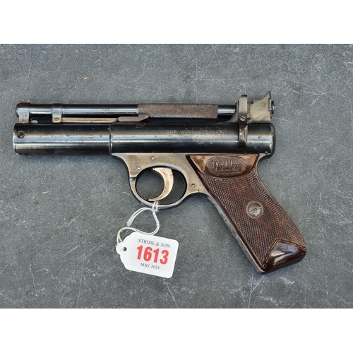 1613 - A Webley Senior .177 cal air pistol, Batch No.860.Please Note: buyers of air weapons must be 18 or o... 