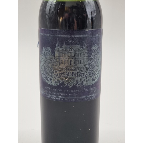 32 - A 75cl bottle of Chateau Palmer, 1959, Margaux, (mid shoulder level).