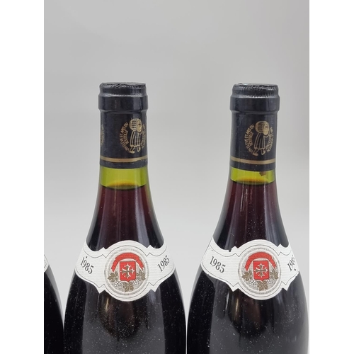 44 - Six 75cl bottles of Gigondas, 1985, Domaine du Gour de Chaule. (6)