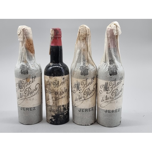 71 - Four half bottles of Oloroso Viejisimo Sherry, Antonio de la Riva, 1940s bottling. (4)... 