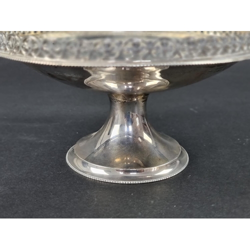 227 - A silver tazza, by Mappin & Webb Ltd, London 1924, 11.5cm high, 21cm diameter, 370g.... 