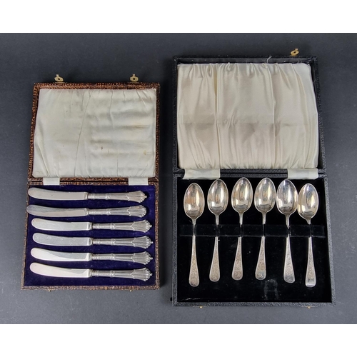 259 - A cased set of six silver teaspoons, by John Round & Son Ltd, Sheffield 1901, 149g; togethe... 