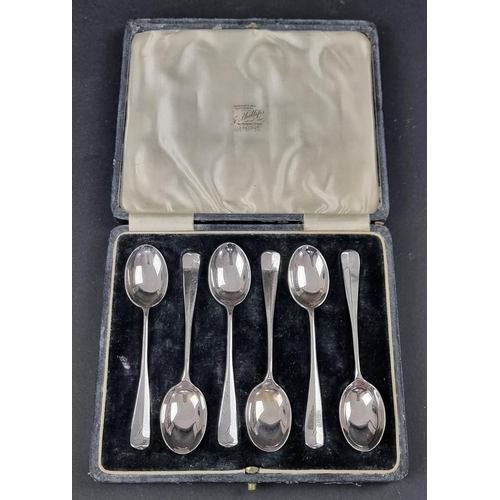 270 - A cased set of six silver rat tail teaspoons, by H Phillips, London 1937, 82g.