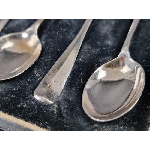 270 - A cased set of six silver rat tail teaspoons, by H Phillips, London 1937, 82g.