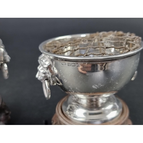 292 - A pair of silver bowls, by Turner & Simpson Ltd, Birmingham 1959, 6cm high excluding socle, 8cm ... 