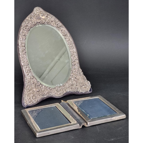 300 - A silver mounted easel mirror, by Keyford Frames Ltd, London 1990, 32cm high; together wit... 