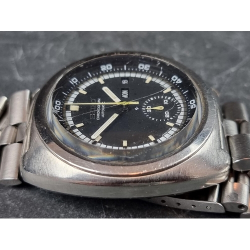 662 - A circa 1974 Seiko 'Speed Racer' chronograph stainless steel automatic wristwatch, 41mm, Ref. 6139-7... 