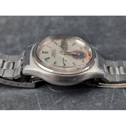 665 - A Seiko 'Flyback' chronograph stainless steel automatic wristwatch, 37mm, Ref. 7016-8001, on origina... 