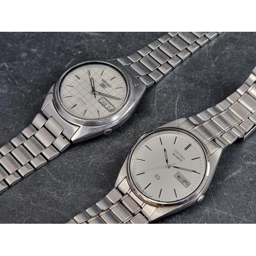 674 - A Seiko 5 Sports 'Grid dial' stainless steel automatic wristwatch, 37mm, Ref. 7S26-0480, on original... 