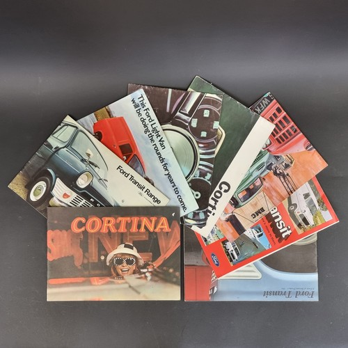 1282 - Automobilia: an interesting collection of 1960s/70s/80s Ford car and van brochures, to include Corti... 