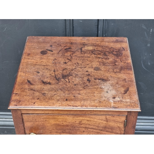 1020 - A George III mahogany pot cupboard, 36.5cm wide.