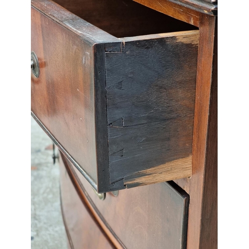 1067 - A mahogany bowfront chest of drawers, 92cm wide.