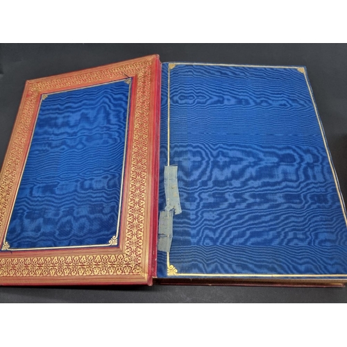 35 - BIBLE IN FINE BINDING BY HERING: 'The Holy Bible containing the Old and New Testaments...'. Cambridg... 