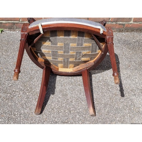 1083 - A good George III carved mahogany elbow chair.