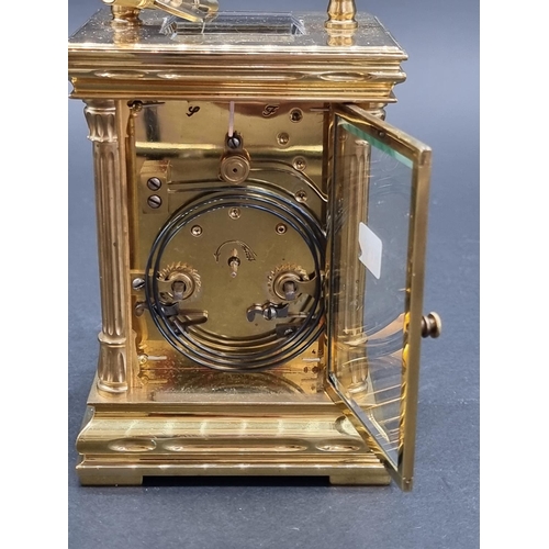 1145 - A good and large late 19th century French brass carriage clock, striking on a gong, height including... 