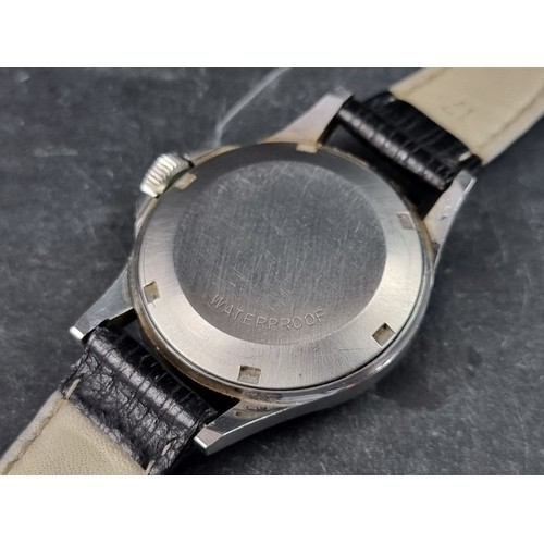 354 - A circa 1969 Omega 'Geneve' stainless steel automatic wristwatch, 35mm, Ref. 31484367, Cal. 565... 