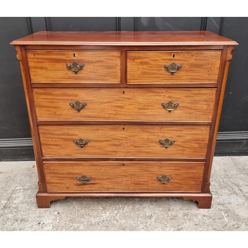 1031 - A 19th century mahogany chest of drawers, 111.5cm wide.