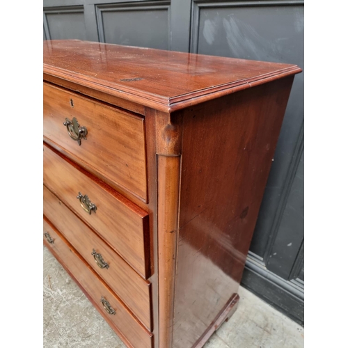 1031 - A 19th century mahogany chest of drawers, 111.5cm wide.