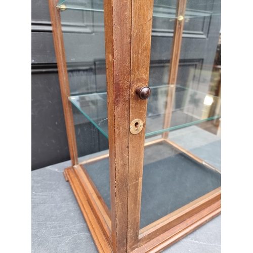 1049 - A small antique oak and bevelled glass table top display case, 62cm high x 31cm wide x 29.5cm d... 