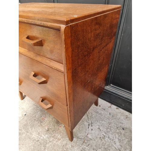 1087 - A mid-century G Plan oak chest of drawers, 76.5cm wide.