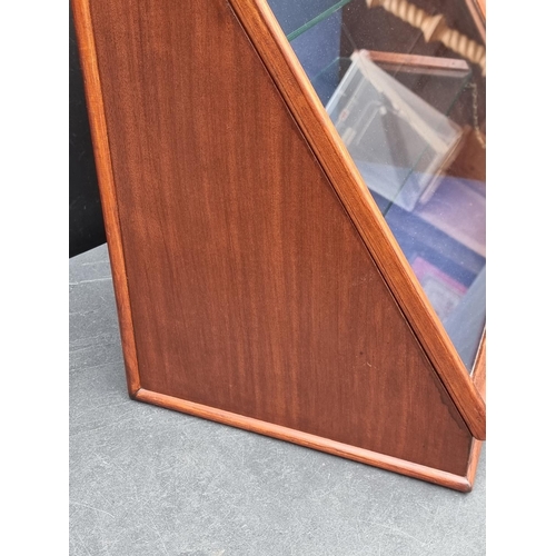 1098 - A contemporary mahogany table top display cabinet, 76cm high x 38.5cm wide x 26cm deep; togethe... 