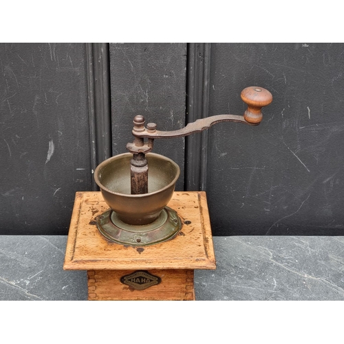 1360 - A vintage coffee grinder.