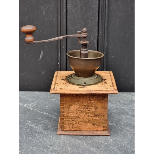 1360 - A vintage coffee grinder.