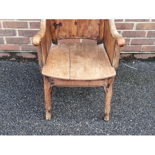 1058 - A 19th century ash, elm and fruitwood lambing type chair.