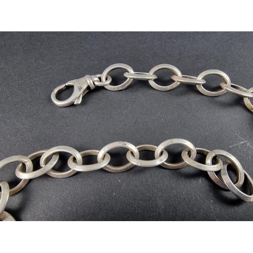 307 - A modern silver necklace, 44cm long, 52.7g.